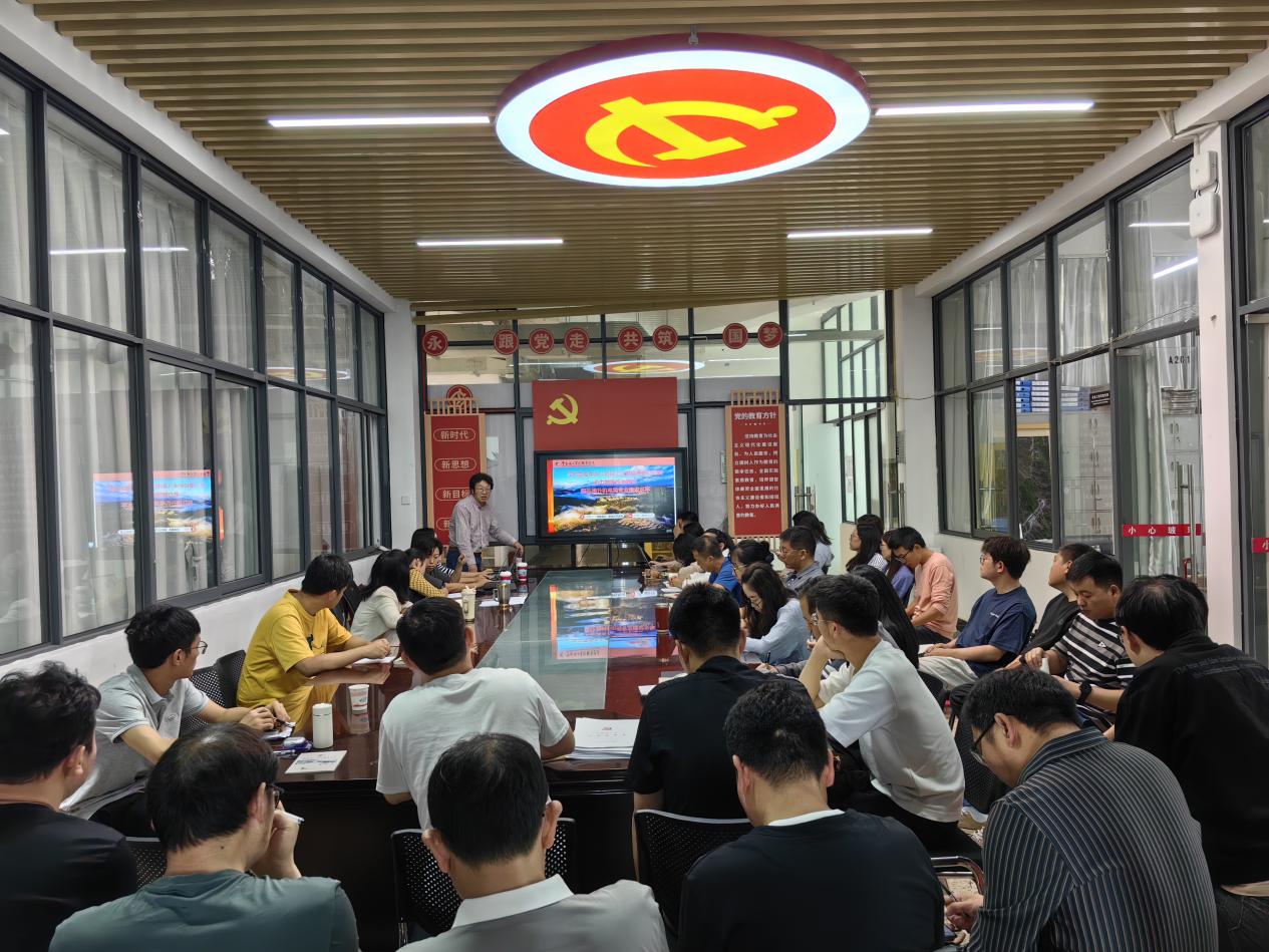 齐武福副校长到成人网站免费观看讲授专题党课